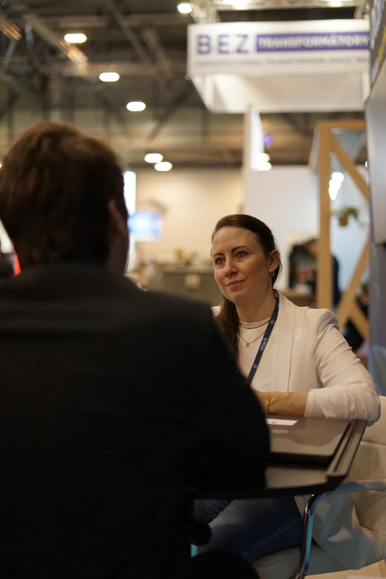 A conversation at the Otark booth